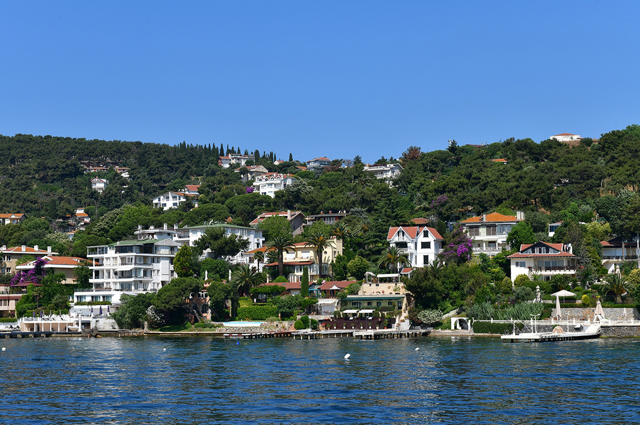 Büyükada’da Koşmanın Sessiz Gücü: Büyükada Beltur’dan Başlayan Yürüyüş ve Koşu Rotaları